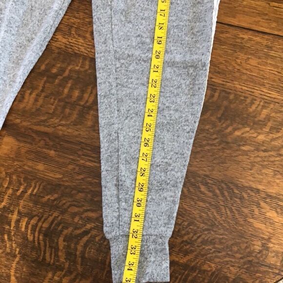 NEW Flora Nikrooz Soft Gray With Lace Jogger Set Sz XS Cozycore, Lounge - Picture 16 of 16